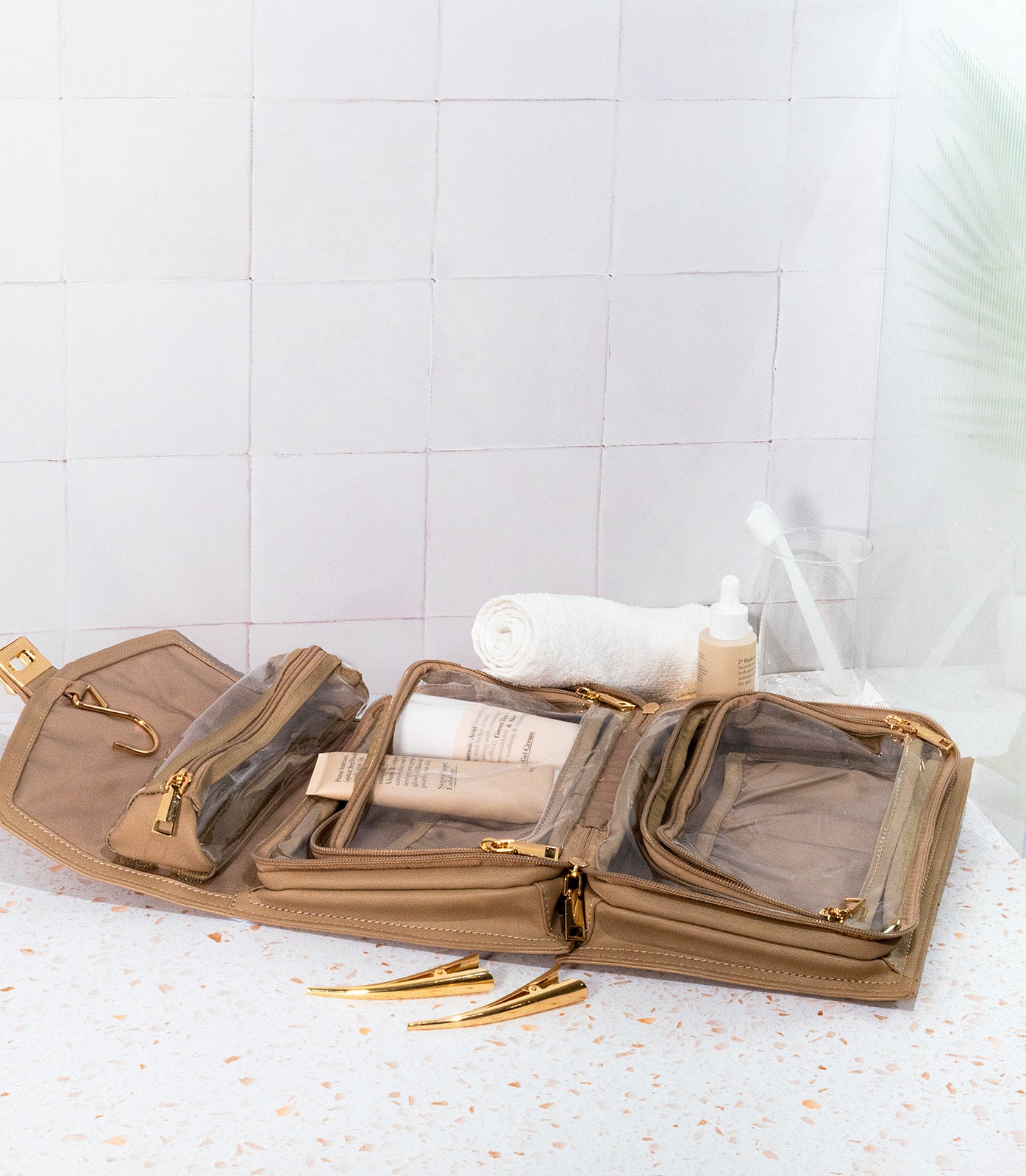 Sustainable Seconds: Frankie Cosmetic Bag Beige